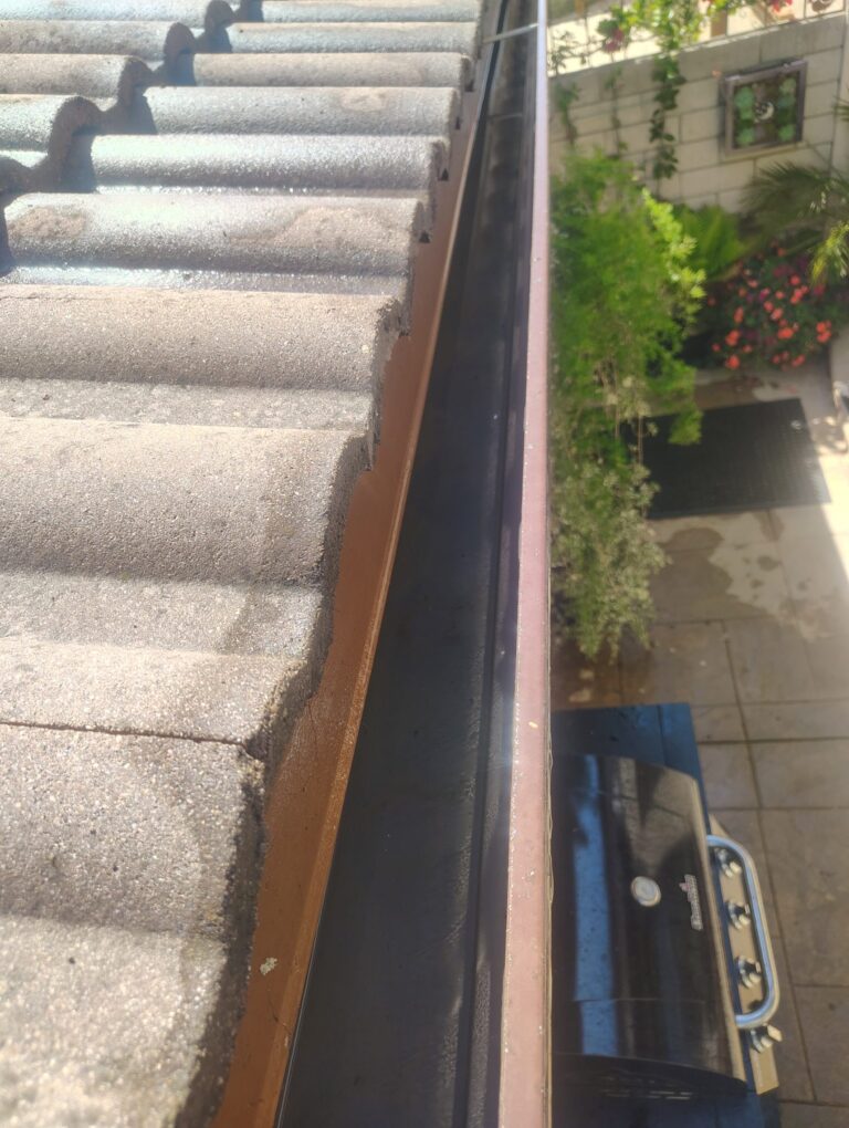 After Gutter Cleaning in Oxnard, CA