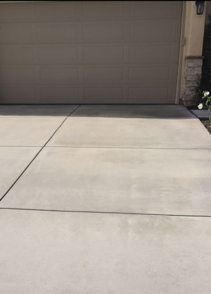After Driveway Cleaning in Santa Clarita, CA