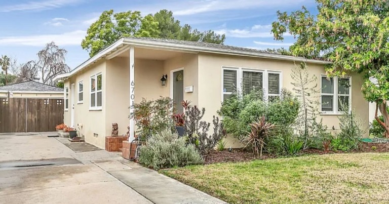 After House Washing in Van Nuys, CA